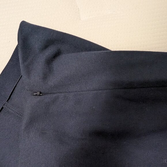 The Dream Trouser - Navy Color: Navy Size: M Quantity: 1 - Picture 4 of 5